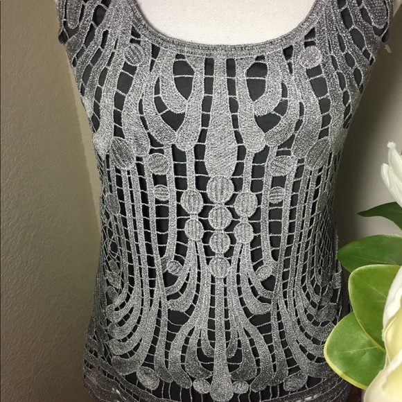 Express Tank Top - Picture 3 of 6